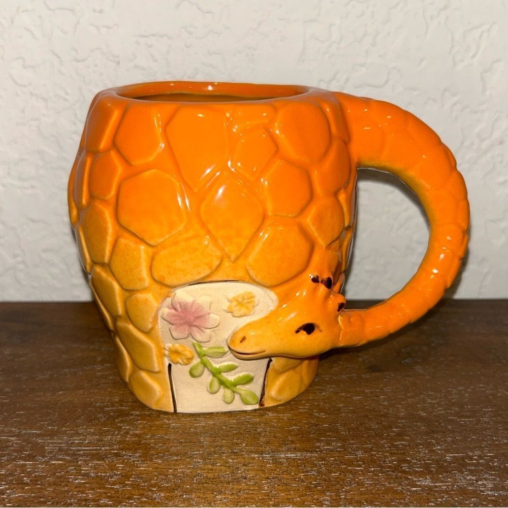 Giraffe Boston Warehouse Trading Corp. Statement Mug Cup